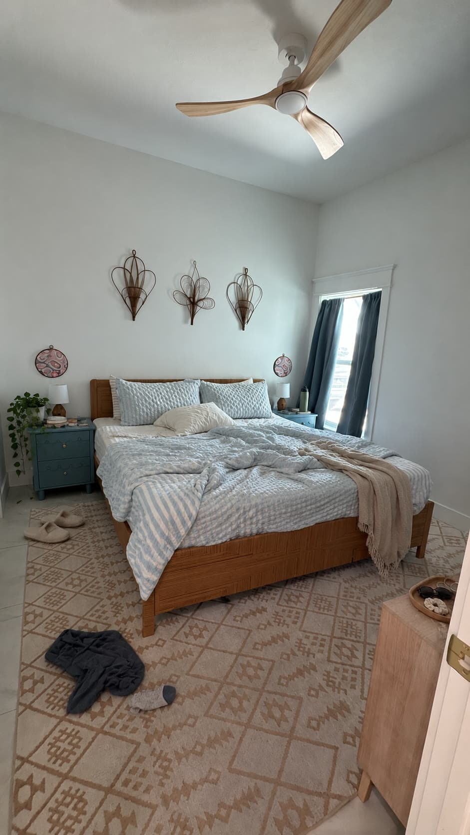 Guest bedroom, before